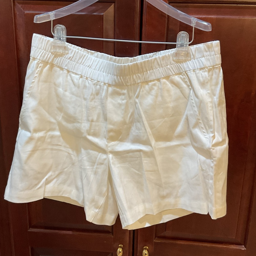 CAbi White ojai shorts